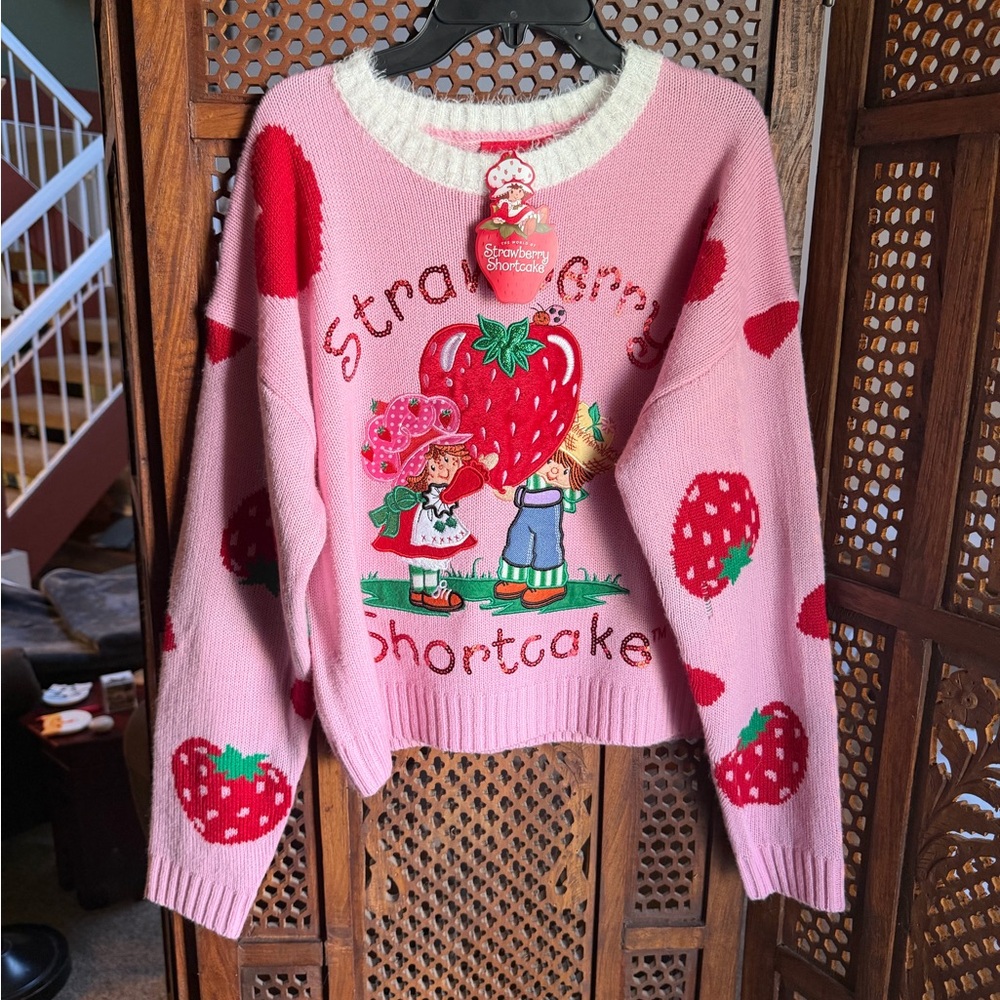 BNWT Strawberry Shortcake and Huckleberry Pie Sweater - Picture 6 of 9